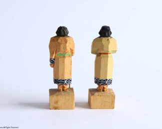 農民美術　アイヌの木彫り風俗人形　男女