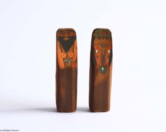 アイヌの木製絵付け人形　男女 - Image 2