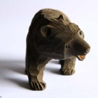 熊彫り ガラス目