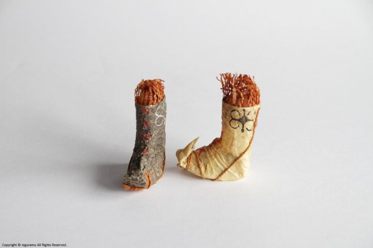 アイヌケリ（魚皮靴）