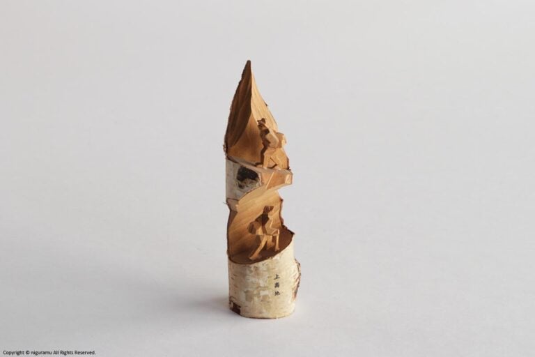 Mountain Climbing Doll with Mountain (Two Figures) / Kamikochi - Image 2