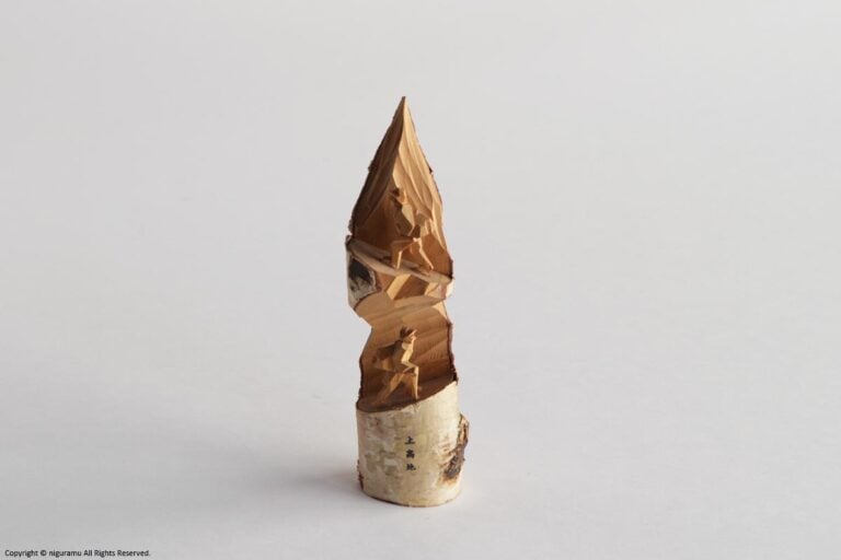 Mountain Climbing Doll with Mountain (Two Figures) / Kamikochi - Image 3