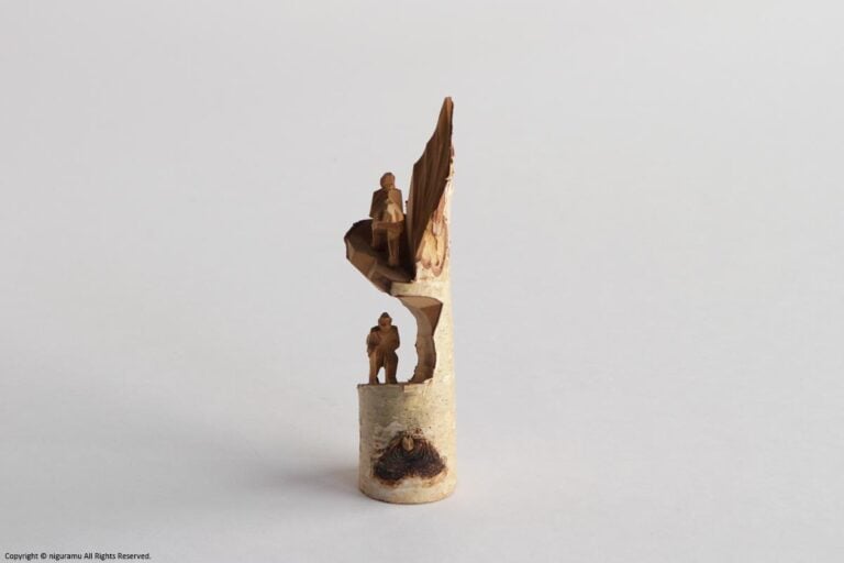 Mountain Climbing Doll with Mountain (Two Figures) / Kamikochi