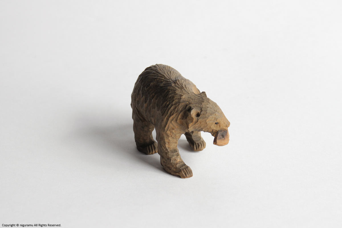 Kuma-bori, A (wooden bear carving) - Image 2