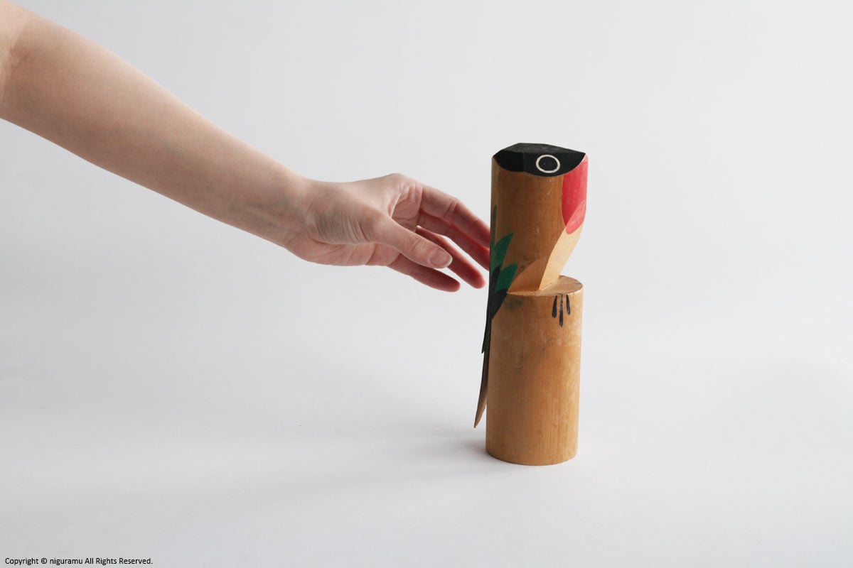 Kameido Tenmangu Shrine, Japanese bullfinch (Large) - Image 8